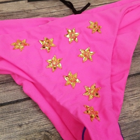 Included in bundle swap out for unavailable item - Picture 4 of 4